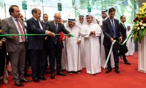 Zitouni procède à l’inauguration de l’Exposition des produits algériens à Doha