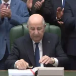 Le président de la République signe la loi de finances 2025