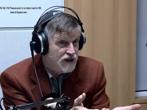 Michel Collon appelle à une coordination des médias africains pour contrer la propagande