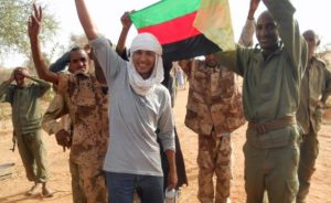 Mali : la guerre frappe aux portes de Bamako dans une nuit de chaos coordonné