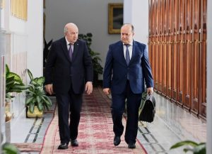 Tebboune en Conseil des ministres : coopération africaine, guerre au cancer et sécurité routière au cœur d&rsquo;une séance dense