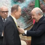 Le président de la République décerne la médaille Athir de l’Ordre du Mérite national à l’ancien SG de l’ONU