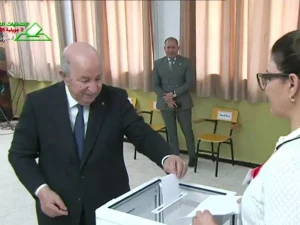 Législatives : le président de la République accomplit son devoir électoral
