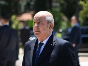 Le président de la République inaugure le centre national algérien des services numériques à Alger